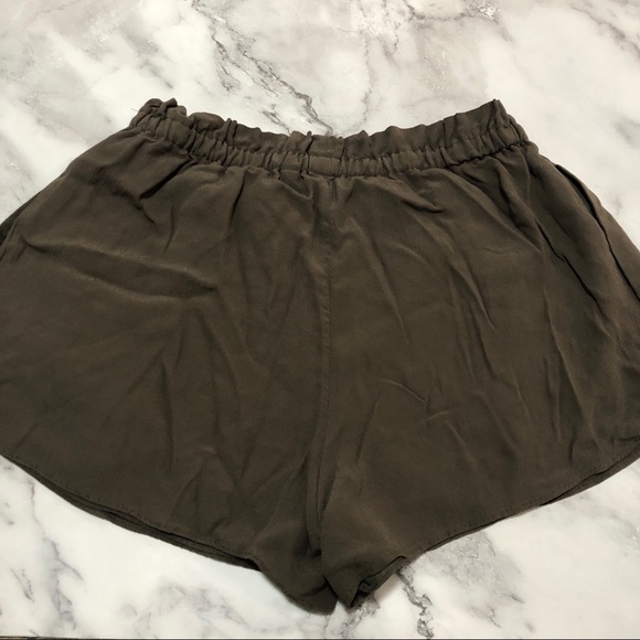 Wilfred Shorts - Picture 3 of 5